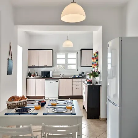 Mia Paros Villa *