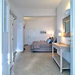 Villa Mia Paros *
